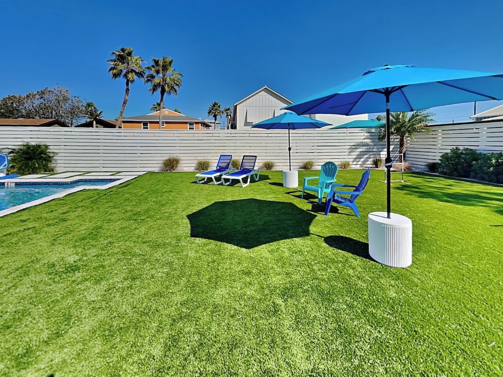 Glory Daze by Silver Sands Vacation Rentals