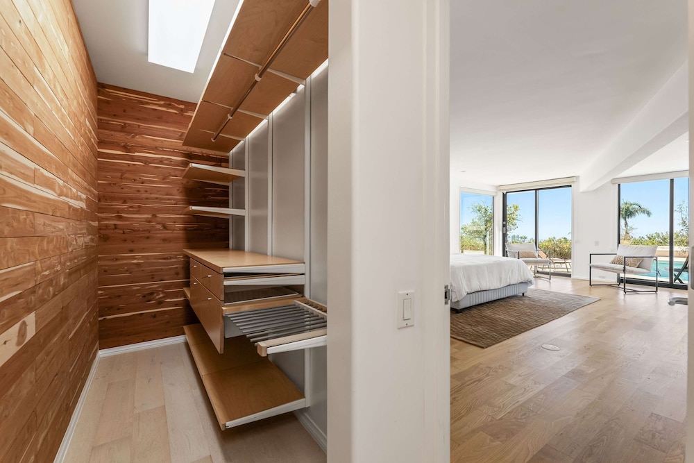 Allura Hollywood Hills LA s Most Incredible Views