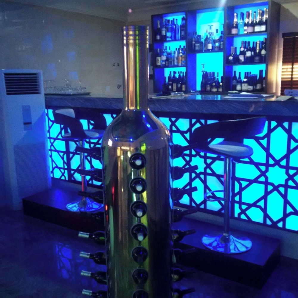 Top Ranks Hotel Galaxy