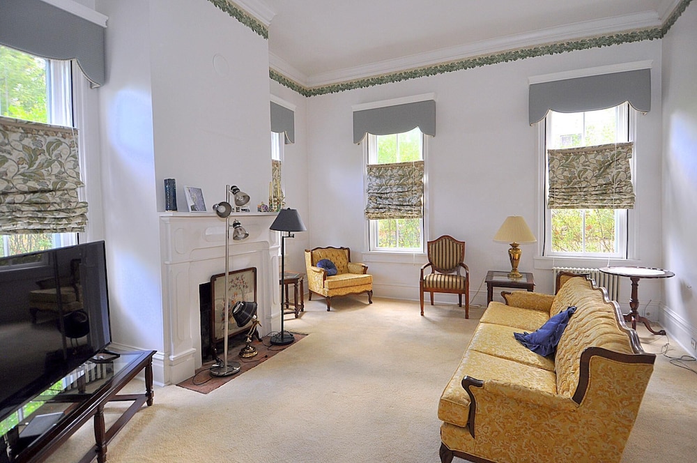 Manor at Berkeley Springs - Property Image 21