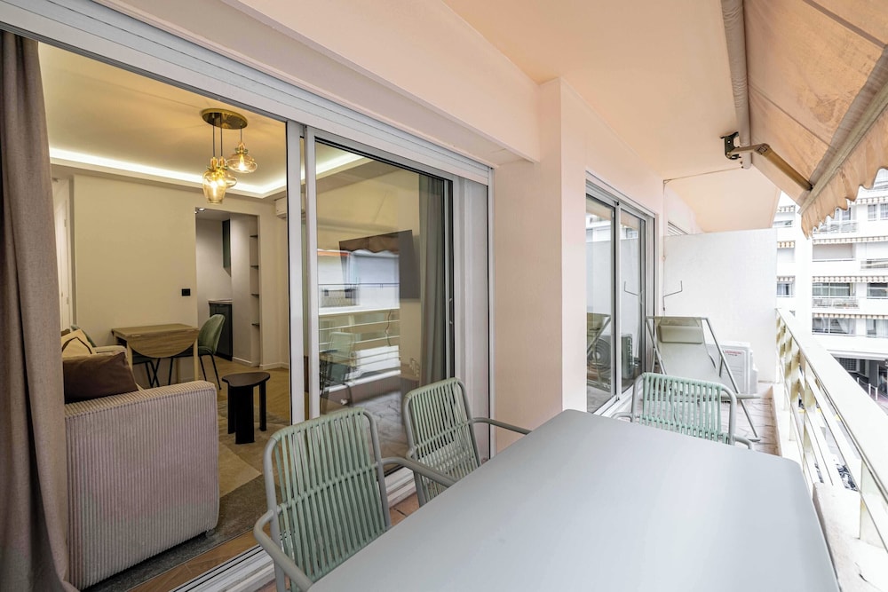 Elegant Apt With Balcony 1bd/4p - Croisette/cannes