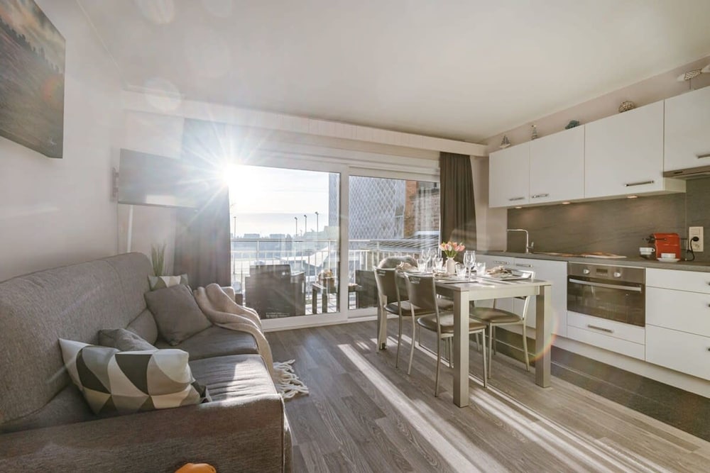 Charming Studio With Terrace Nearby the Beach