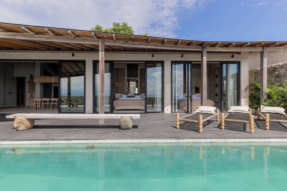 Panorama Villas Ceningan