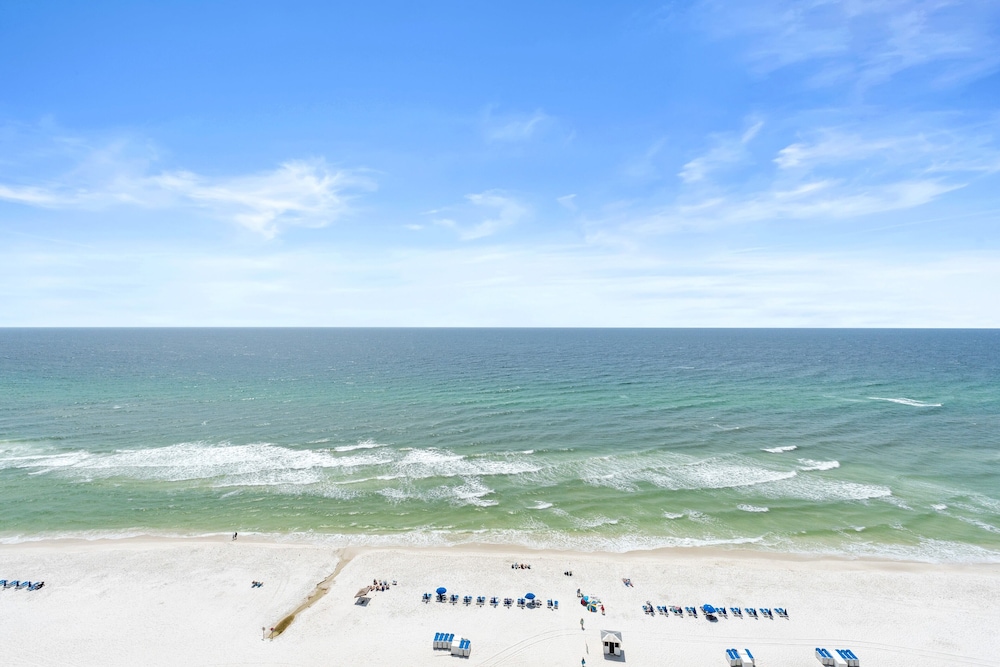 Grand Panama Beach Resort by Book That Condo