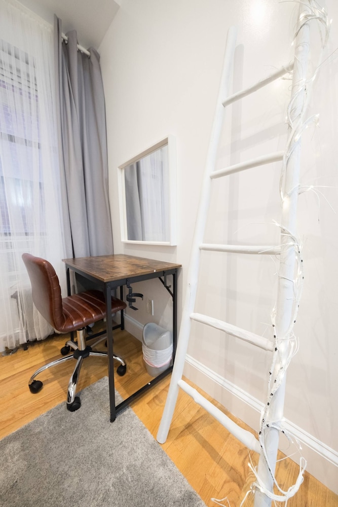 Lovely 4 Br Apt - 2 Blocks To Central Park West