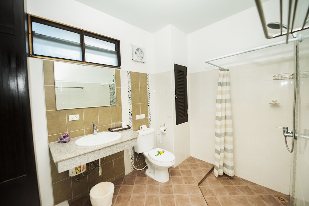 Phuket Monaburi Boutique Hotel