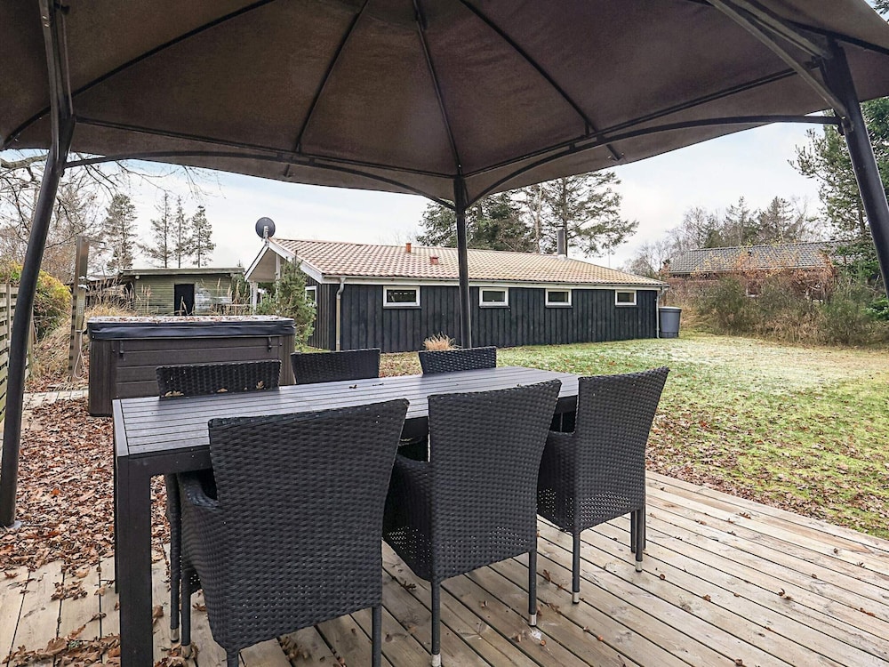 4 Star Holiday Home in Hals