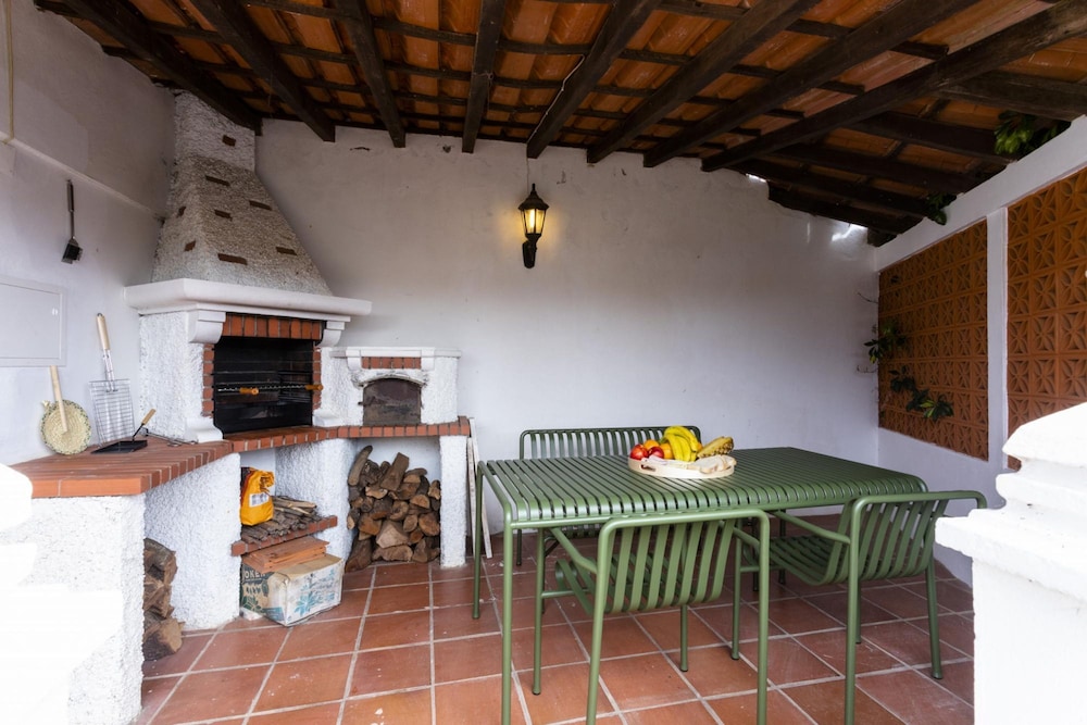 Villa Octopus s Garden by Acasadascasas view 4
