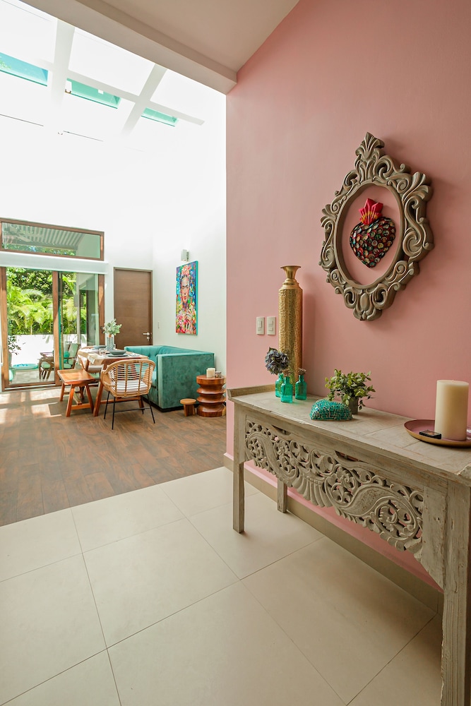 Marvellouse Town House, Terrace, Pool and Golf view 3
