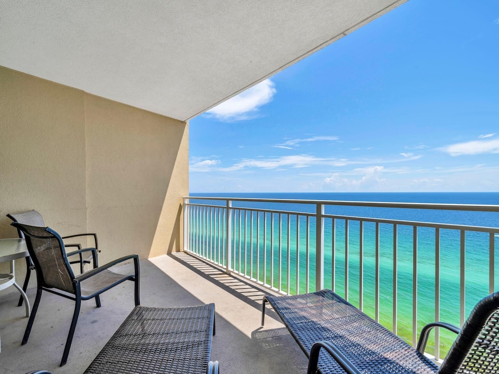 Emerald Beach 2336