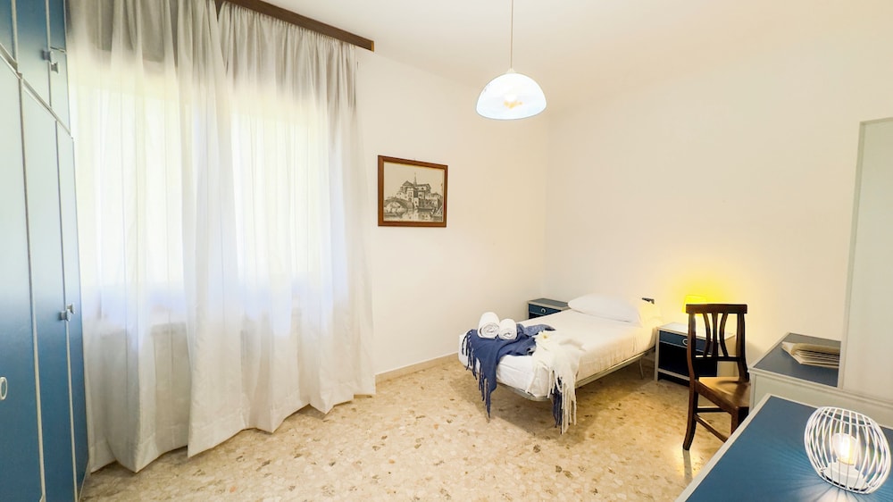 Casa Francy by Ca-sa Check