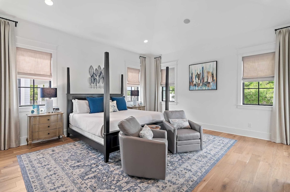 Rooftop Deck w/ Views, Pool, Luxury 5bdr Resorting To Happiness by Avantstay