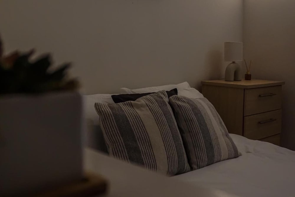 City Centre Chic Apartment With 2 Bedrooms