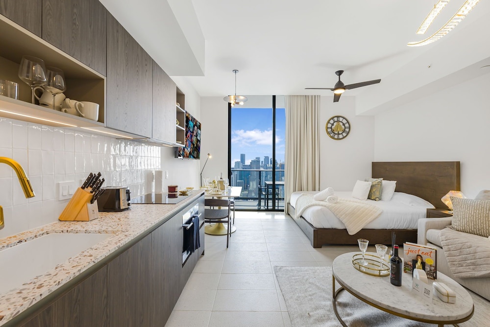 Studio with City Views in Downtown Miami