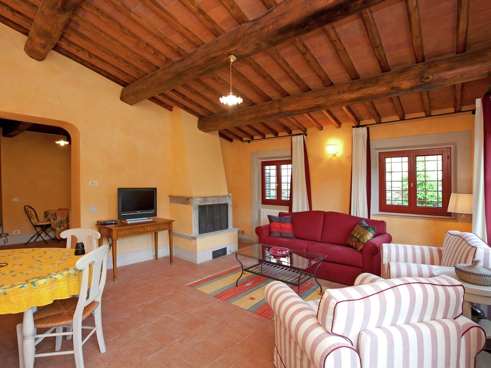 Holiday Home in Chianti With Pool photo 2