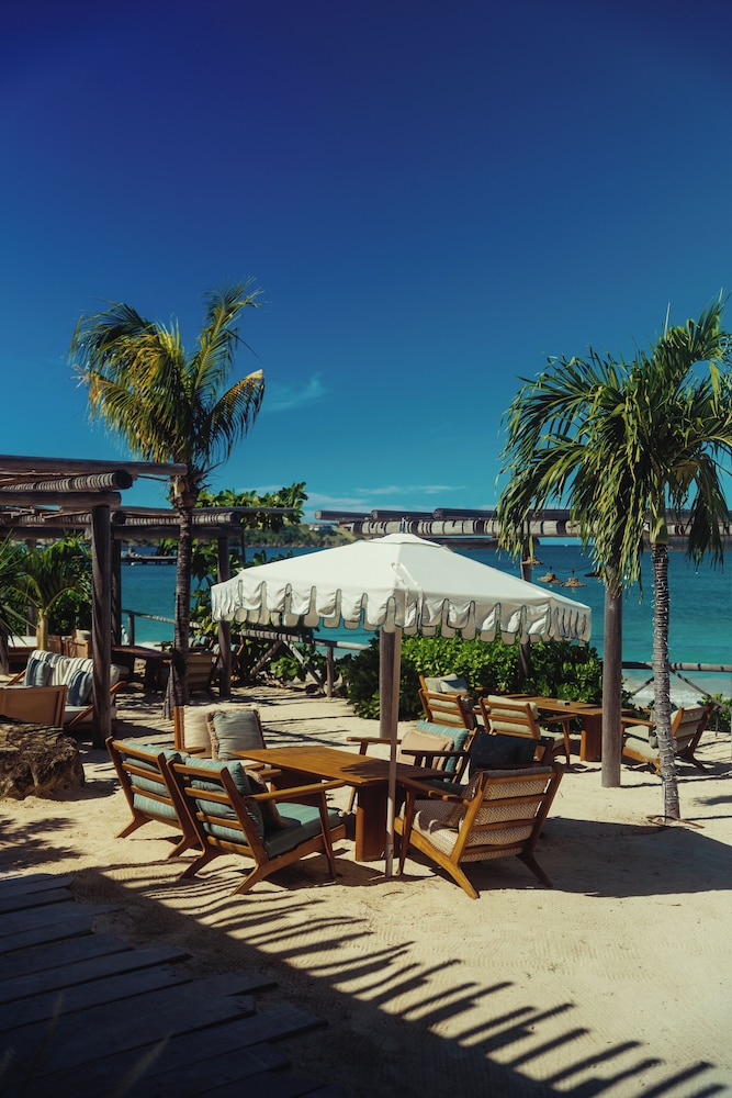 Soho Beach House Canouan