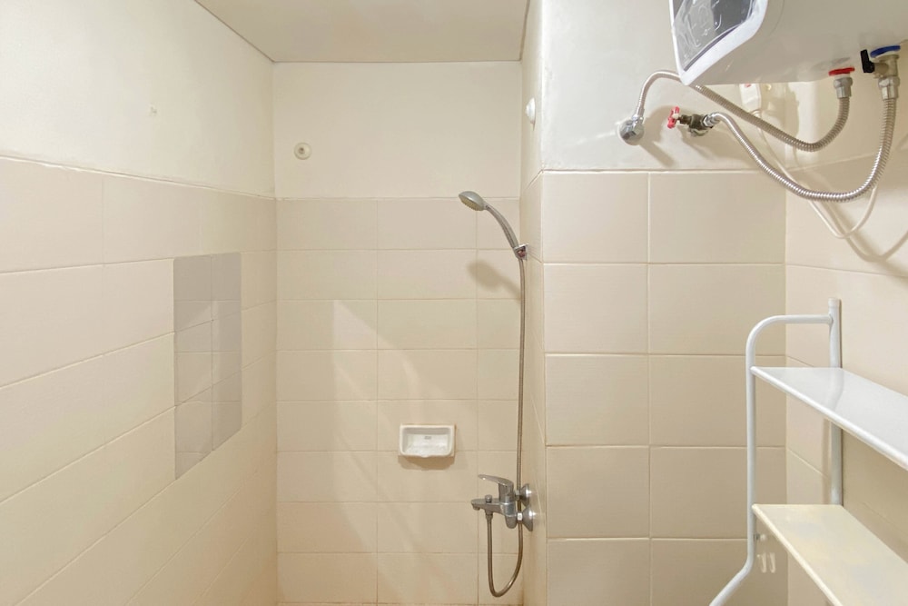 Comfy 2BR Apartment at Woodland Park Residence