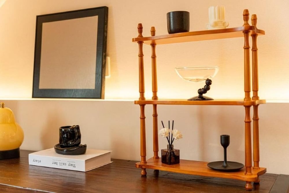 Shanghai Hills& Well-time MCM Family B&B