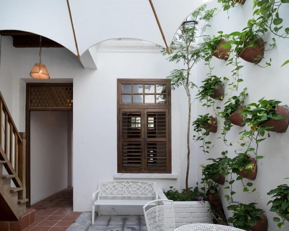 Rope Walk Guesthouse - Hostel