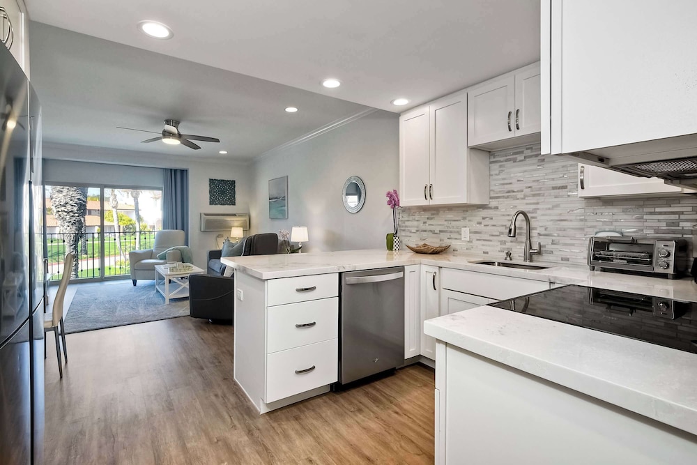 La Costa Gem - Condo for 3!