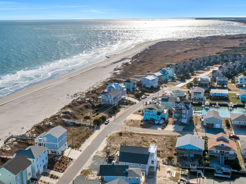 The Last Dollar Cottage by Topsail Realty