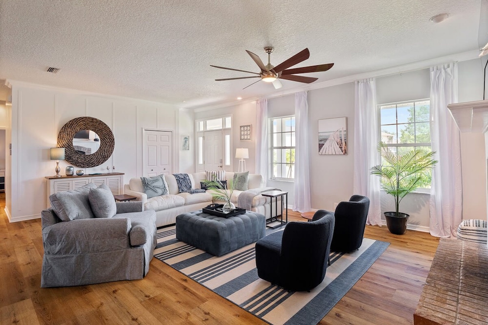 Beach Cottage 3 Bed 2 Bath Heated Pool Free Golf Cart Bring Your Boat RV Private 1AC lot