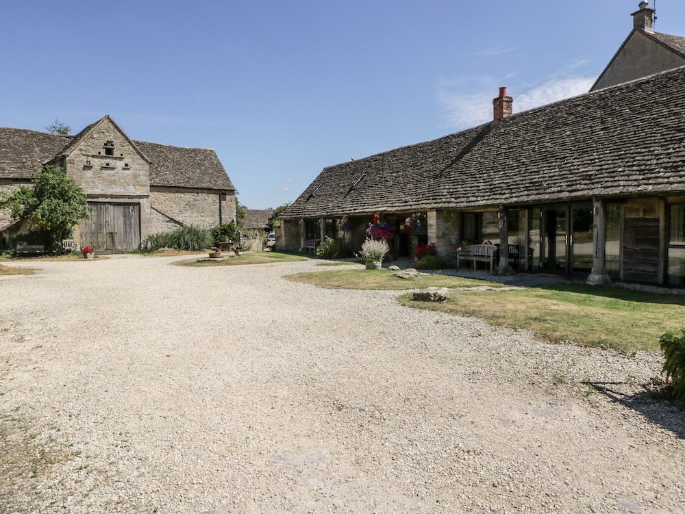 Tinkley Cottage