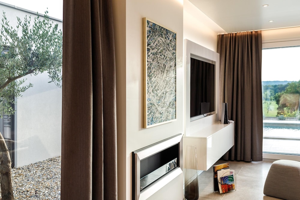Luxury Villa Sonia With Wellness Gym