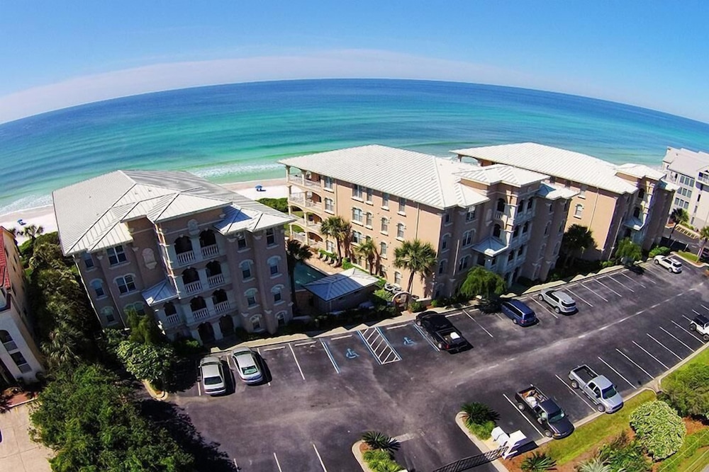 3 by the Sea 3 Bedroom Holiday Home by Five Star Properties