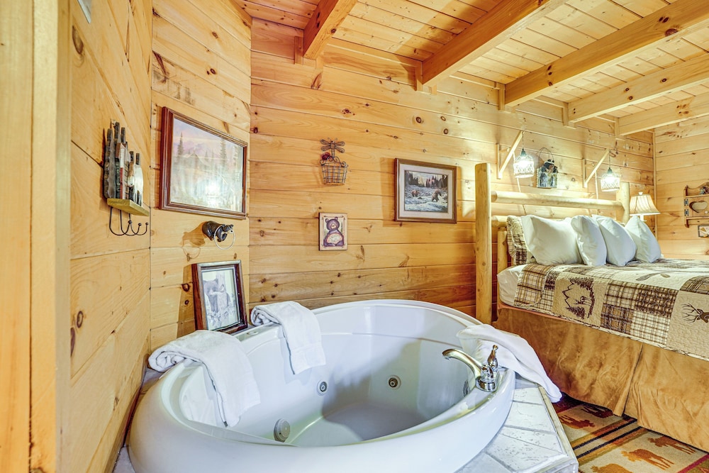 Sevierville Angler's Cabin w/ Pond Access!