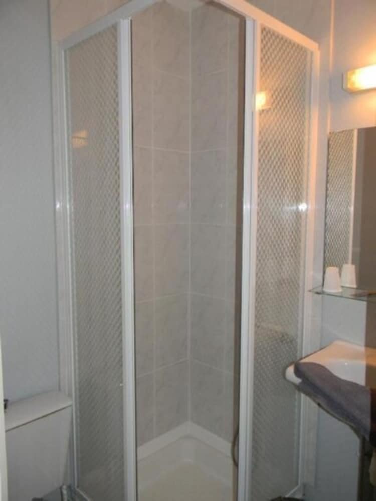 Poitiers Vacations - Class Hotel Poitiers - Property Image 12