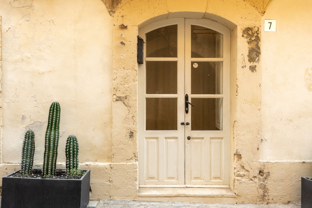 Alice s Studio by Wonderful Italy