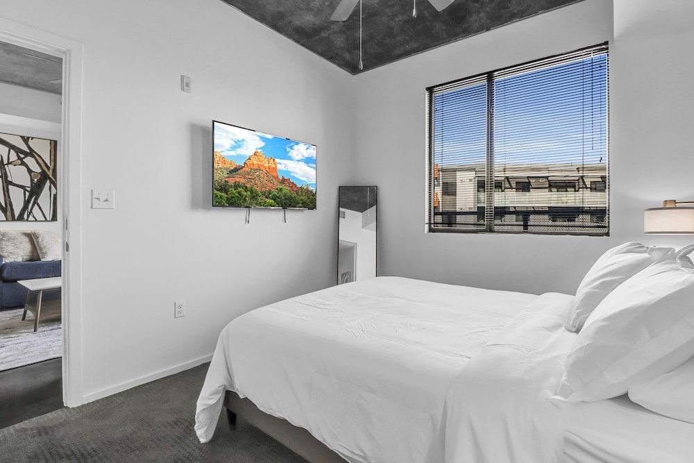 Phoenix Urban Luxury Escape