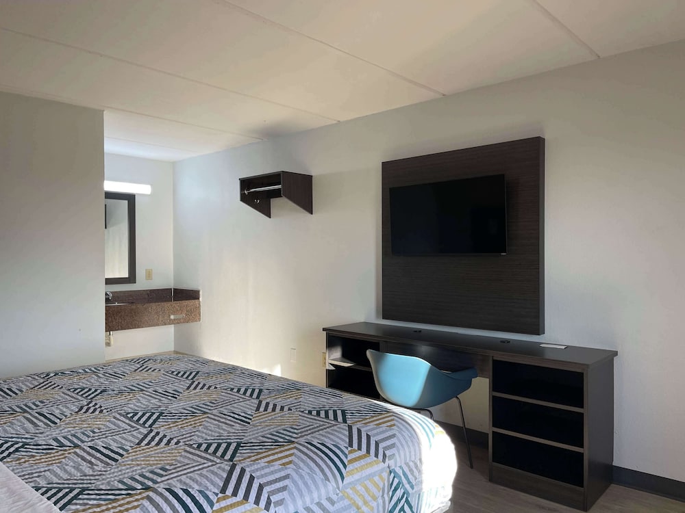 Motel 6 Stockbridge, GA – Hwy 138 W