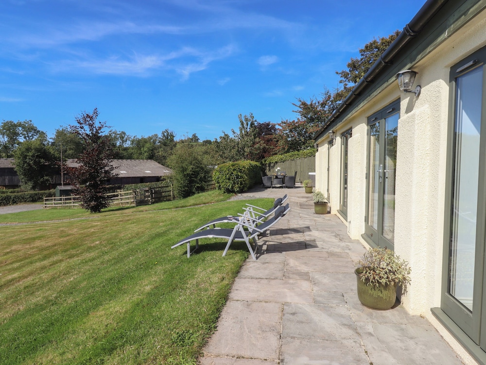 Binneford Barn
