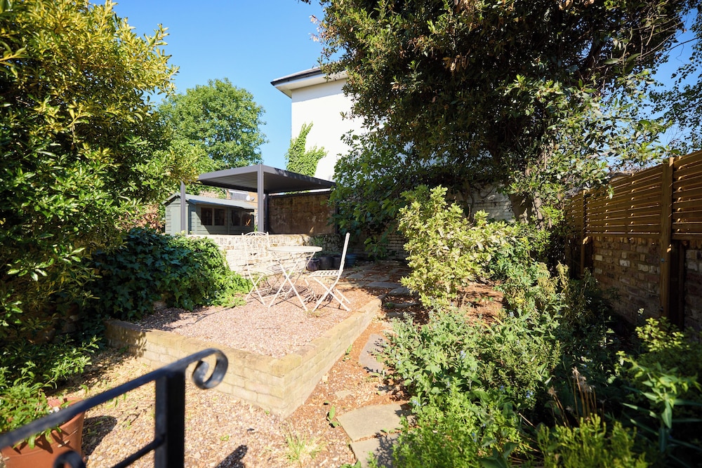 Garden Duplex in Islington