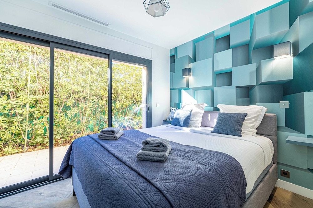 Luxurious Villa With Heated Pool 6br/12p - Cannes Juas view 2