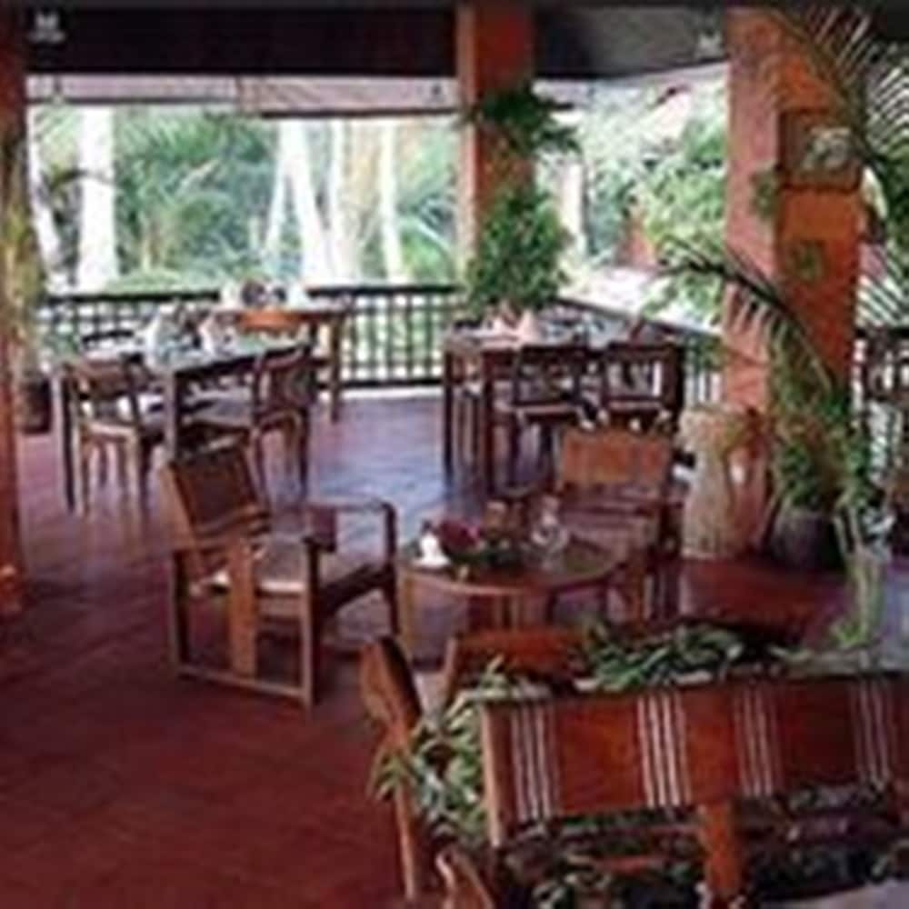 Baan Mai Beachfront Phuket Lone Island