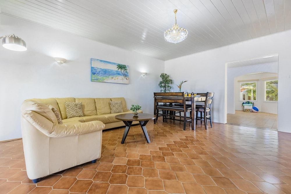 Deluxe Mansion Steps to Beach Pool Sea Views