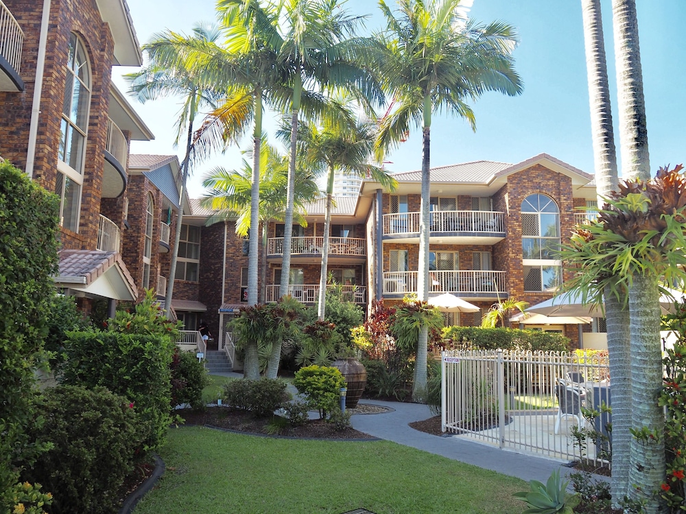 Oceanside Cove Holiday Apartments