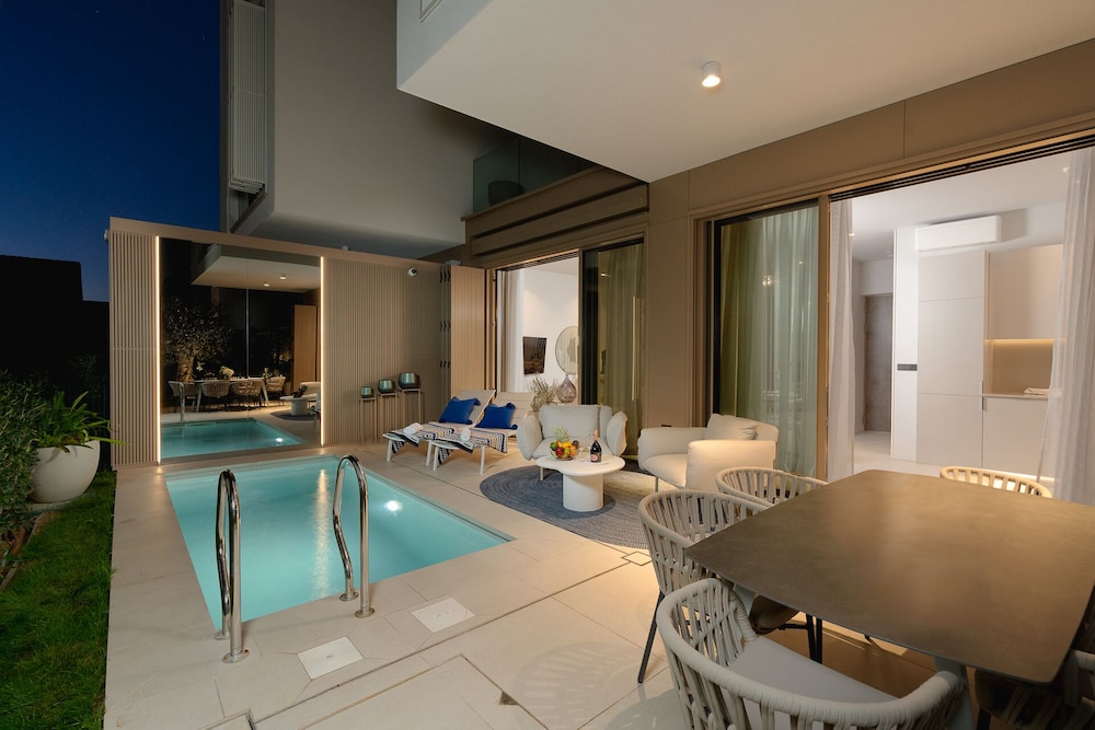 Designer Luxury Villa With Pool & Private Beach Access - Zadar