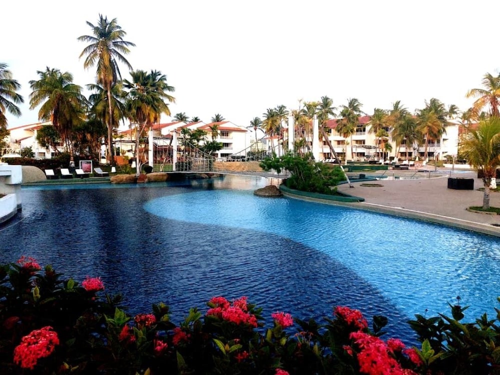 Hotel Maremares By Buddha Bar Beach
