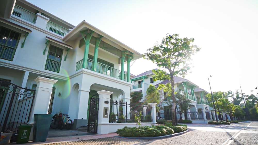 Hayha Villa - Tropical Garden Khem Beach
