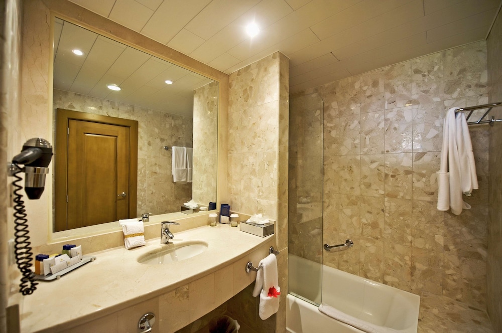 Punta Cana Vacations - Iberostar Waves Punta Cana - All Inclusive - Property Image 25