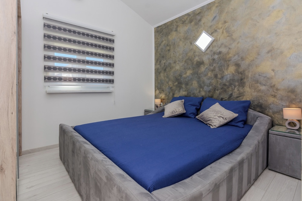 Apartments Mavracic