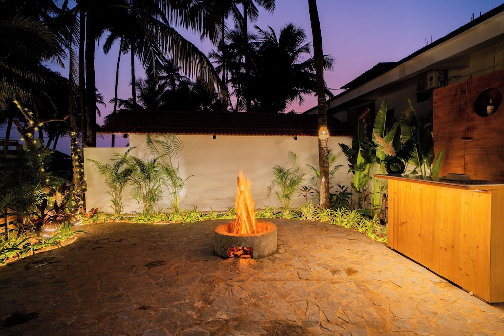ELIVAAS House of Neptune 1 BHK Boutique