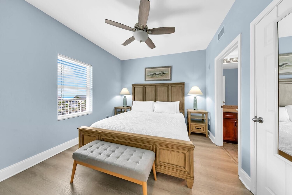 Laketown Wharf 317