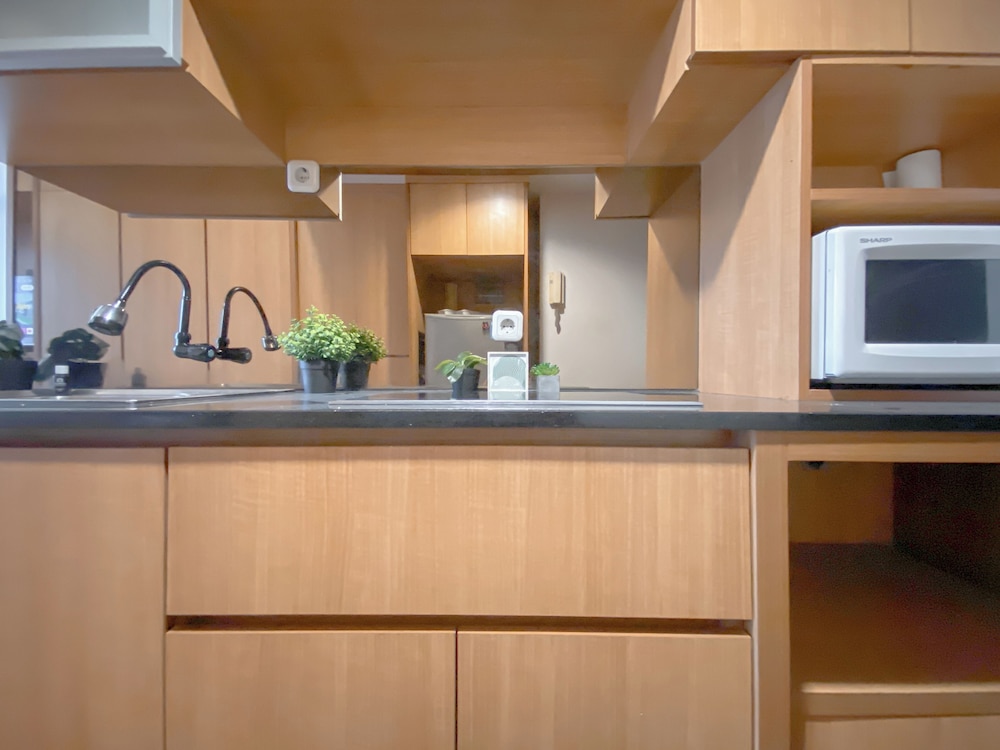 Warm Neutral Look Studio Apartment Ambassade Kuningan