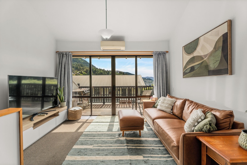 ASPEN RETREAT