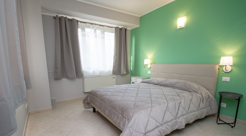 Luxury Martina Appartamenti-6-girasole
